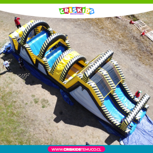 Mega Racing – Juego de Obstáculos